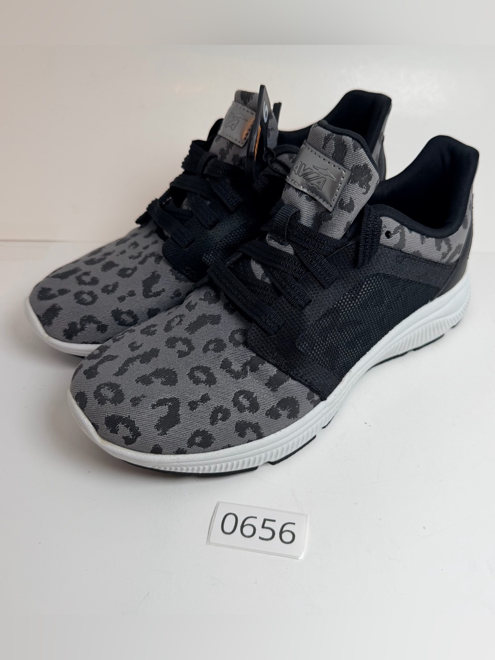 Avia Men's Gray and Black Leopard Knit Sneakers
